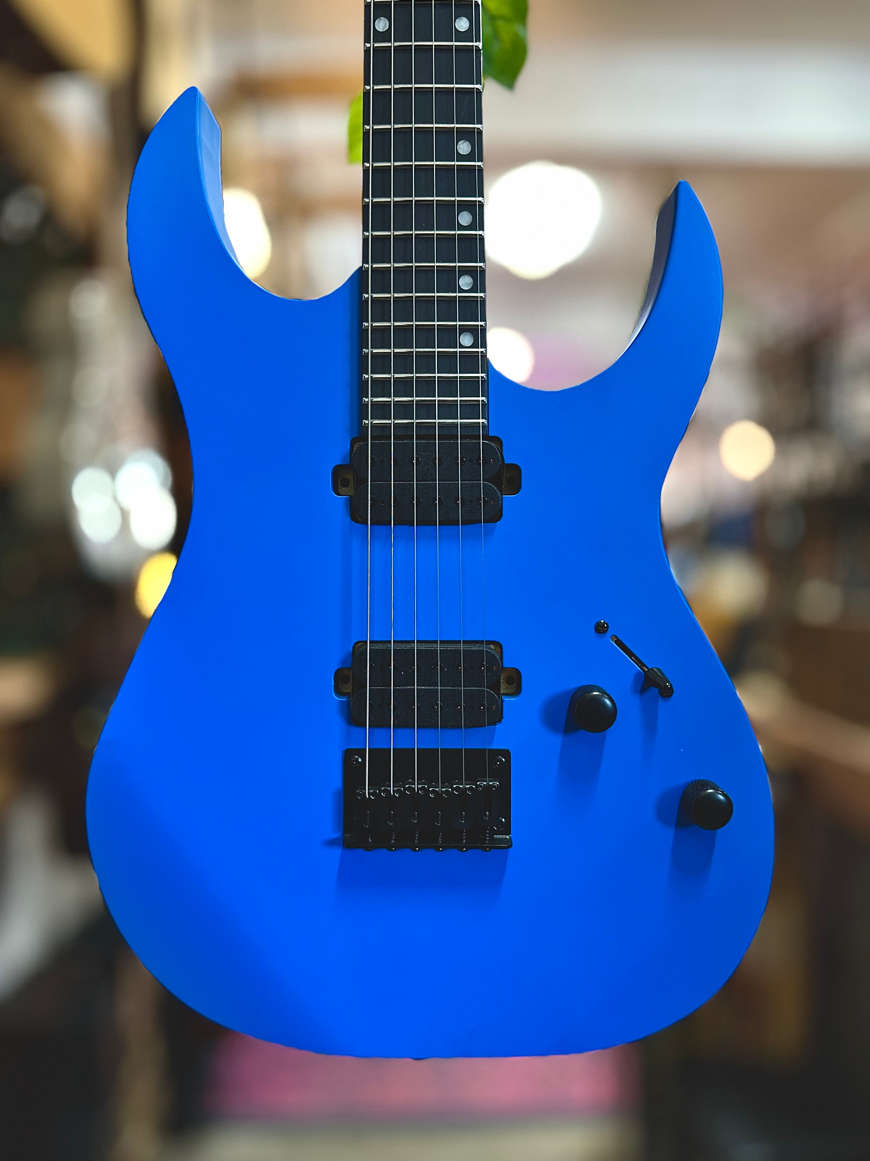 Spira Guitars | S-400 MBL | Satin Blue Spira Guitars | S-400 MBL | Satin Blue